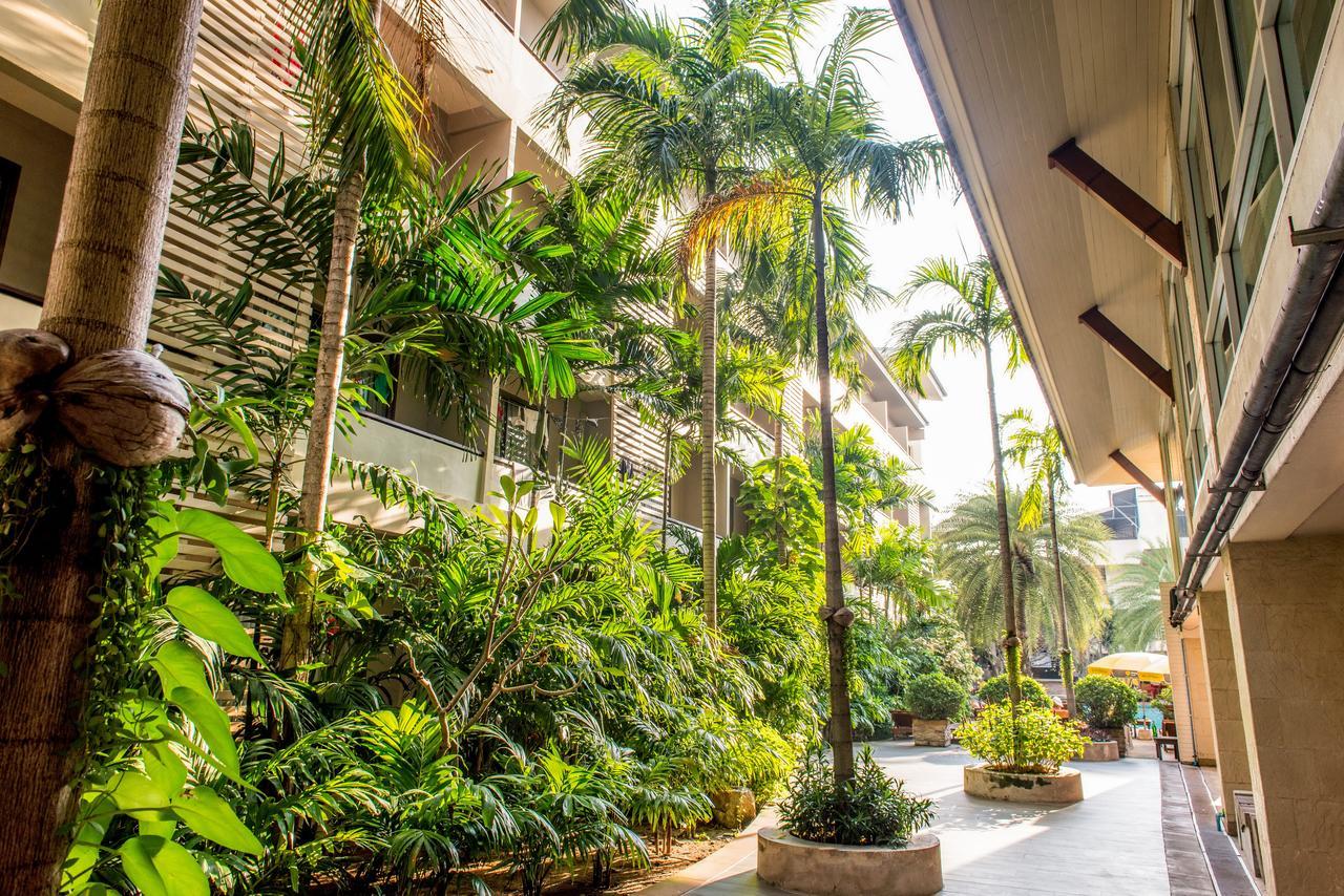 Sea Breeze Jomtien Resort Pattaya Luaran gambar
